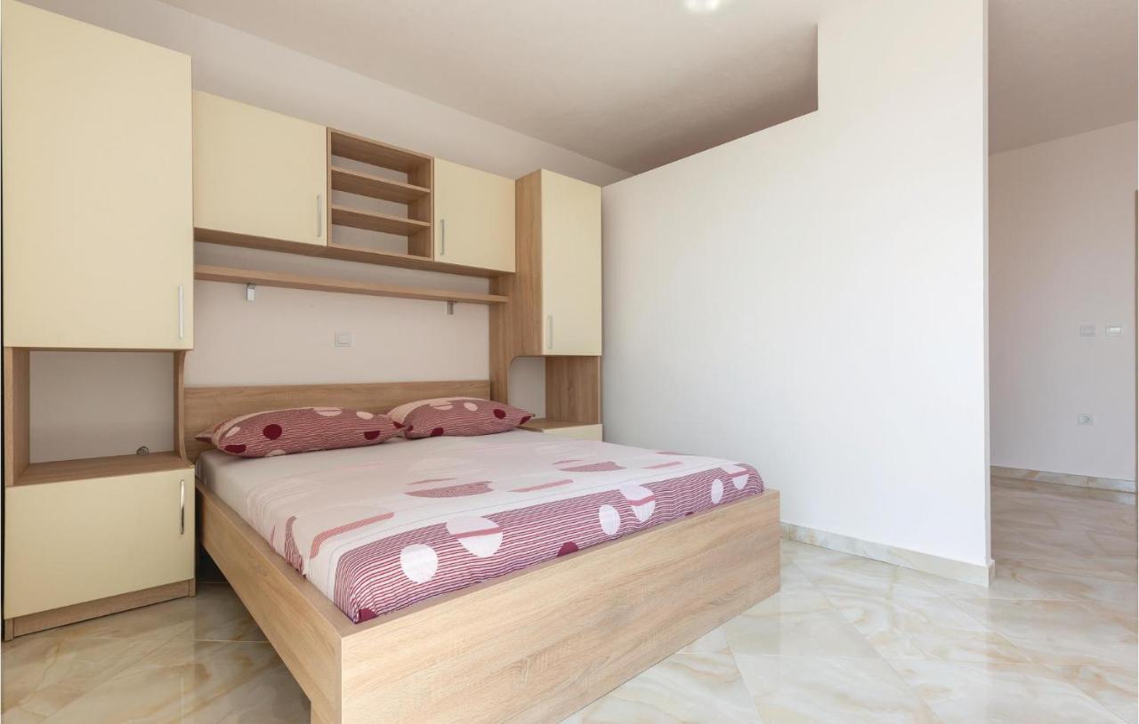 Amazing Apartment In Krvavica With Wifi Kültér fotó